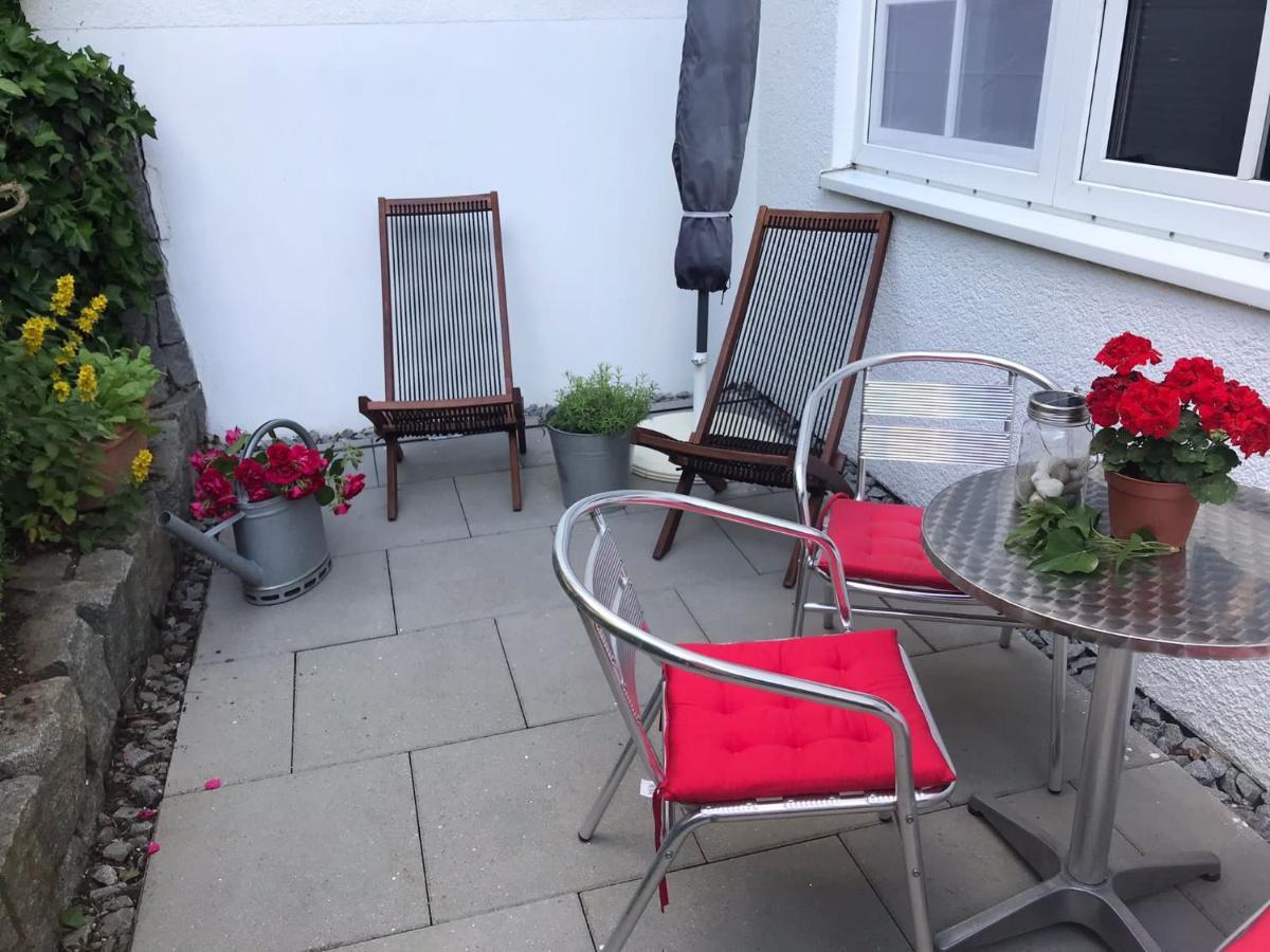 Modernes Apartment Mit Terrasse Und Highspeed Internet Zwischen Aalen Und Schwaebisch Gmuend Goggingen Luaran gambar